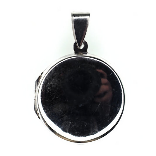 Smooth round sterling silver locket
