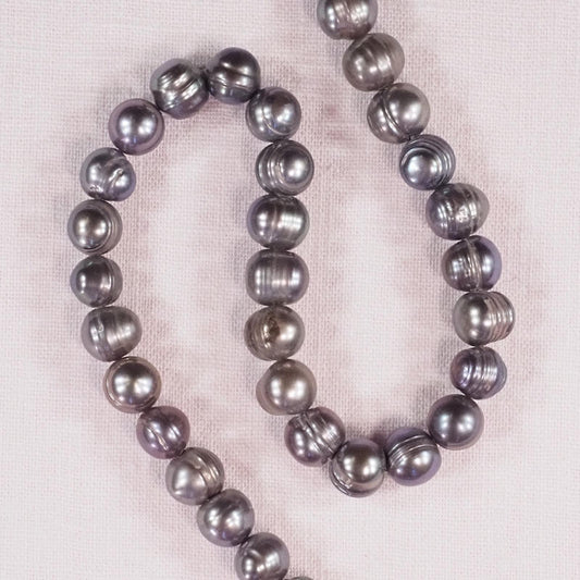 8 mm round mauve-lavender pearls