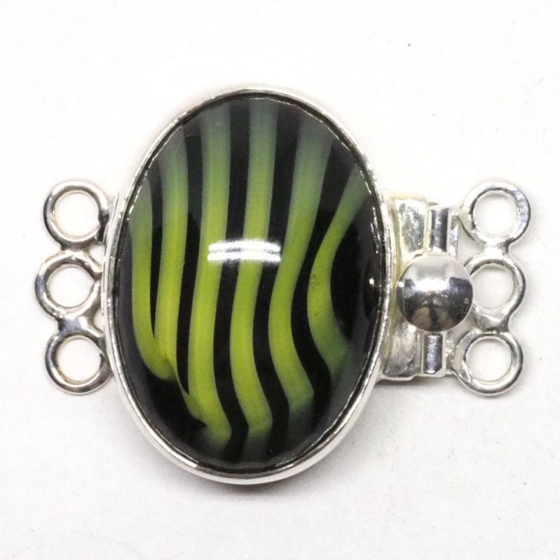 Lime stripe clasp