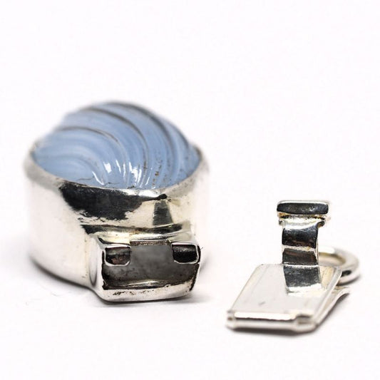 Blue wave clasp