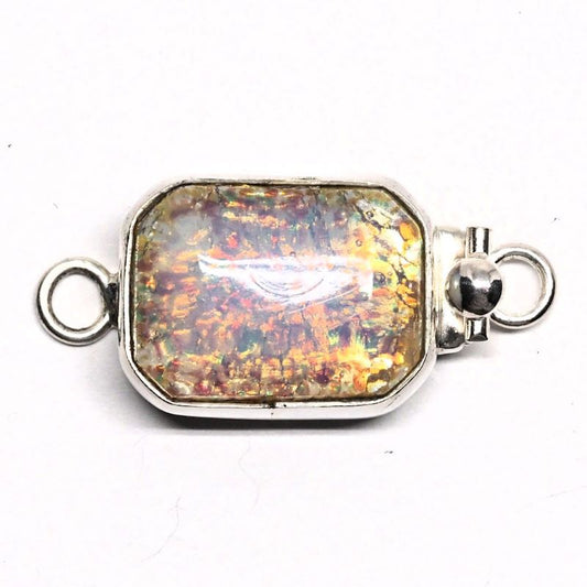 Opalescent clasp