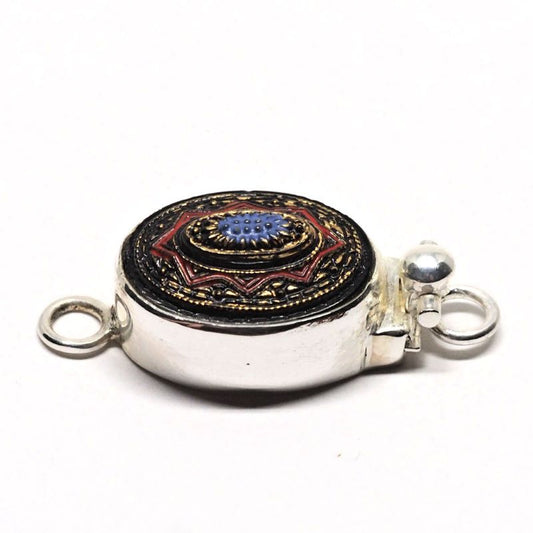 Tiny medallion clasp