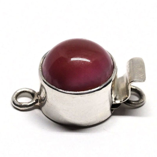 Pink cat's eye clasp