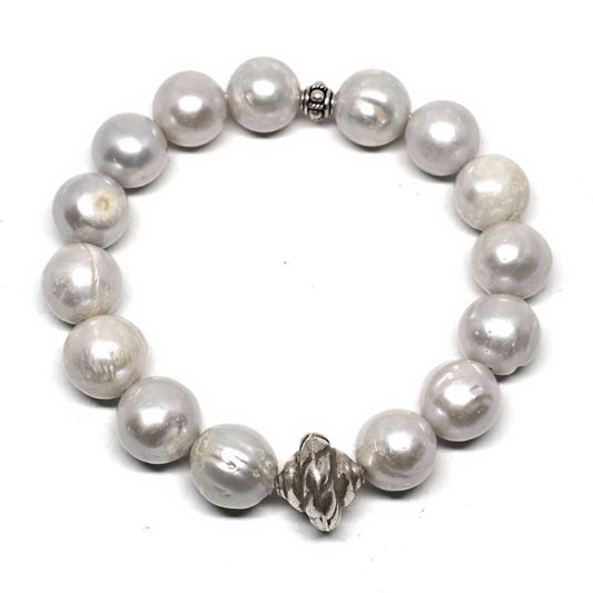 Pearl bracelet