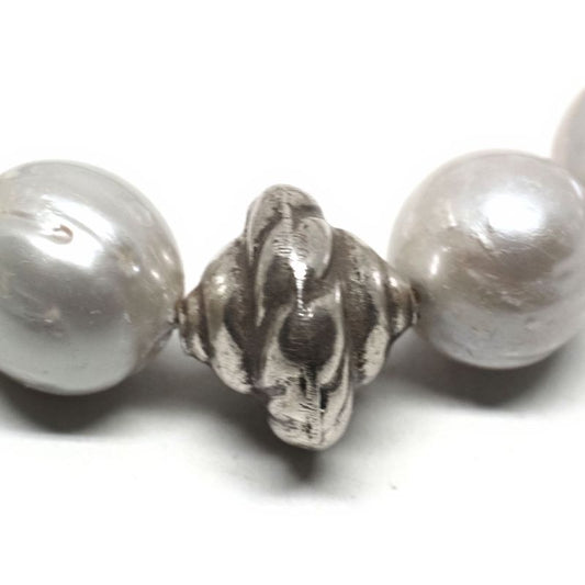 Pearl bracelet