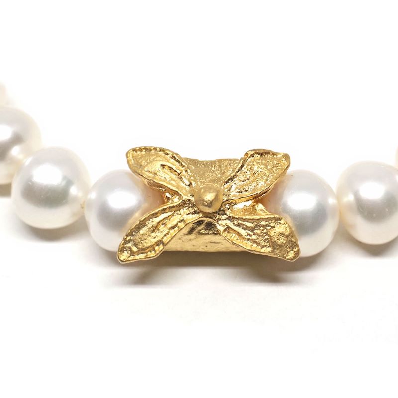 Flower bracelet