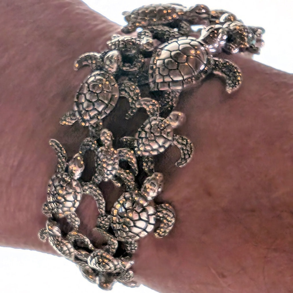 Teeming turtle cuff bracelet