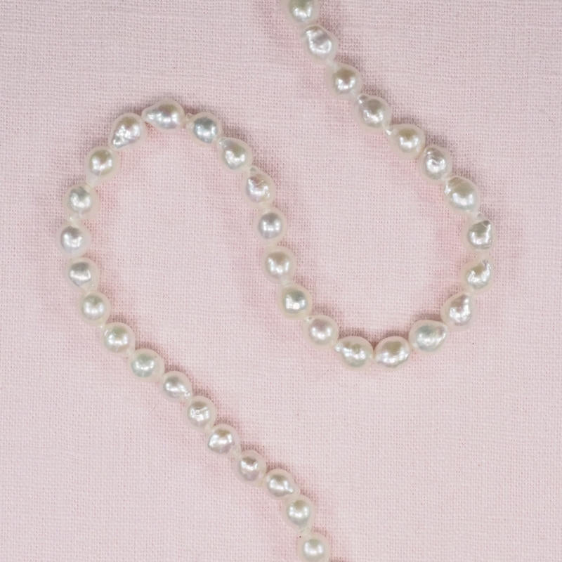 6 mm to 8 mm white teardrop pearls