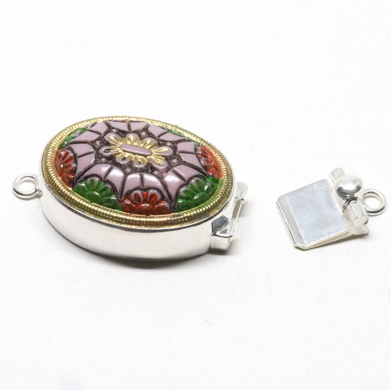 Pink ceiling dome clasp