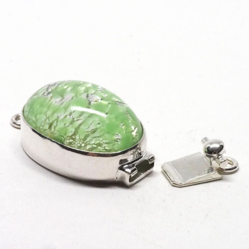 Dappled forest clasp