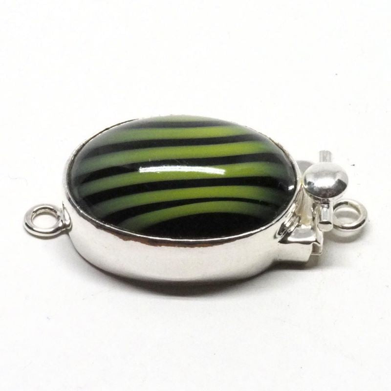 Lime stripe clasp