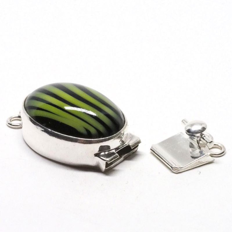 Lime stripe clasp