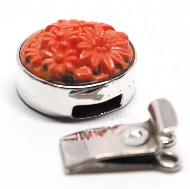 Coral floral clasp