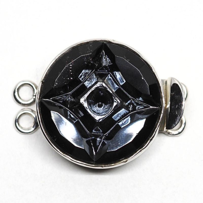 Four-point star clasp