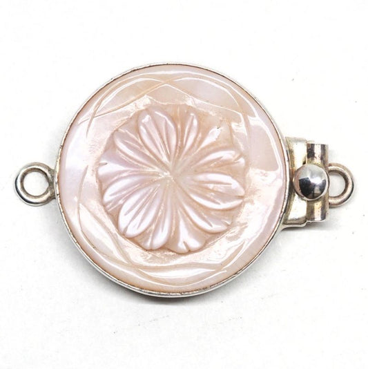 Round pink rose clasp