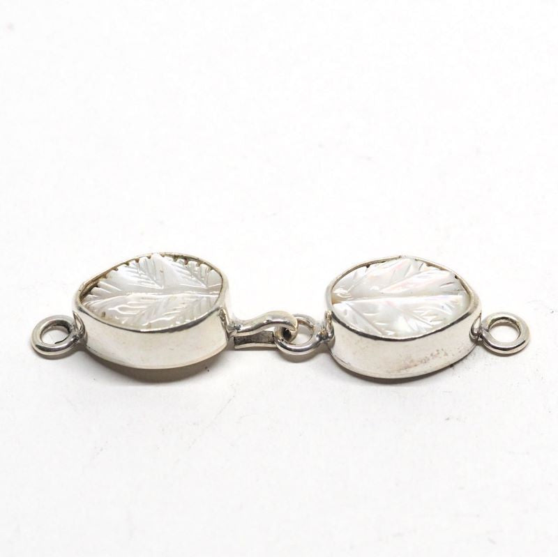 White leaf hook clasp