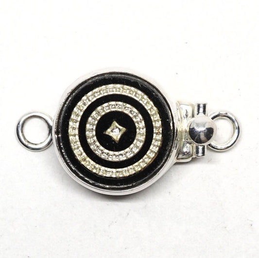 Silver swirl clasp