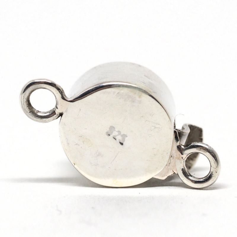 Lime drop clasp