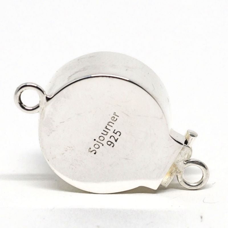 Soft chalcedony swirl clasp
