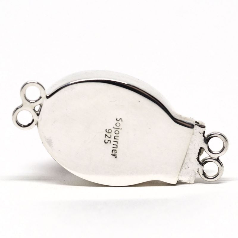 Faux coral clasp