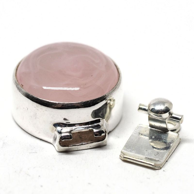 Pink swirl clasp