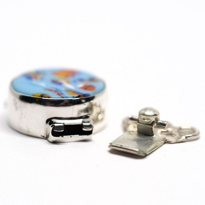 End-of-day clasp