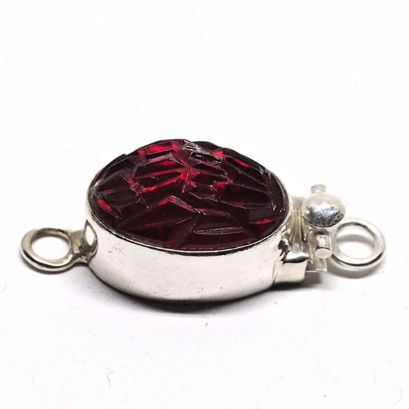 Incised Siam clasp