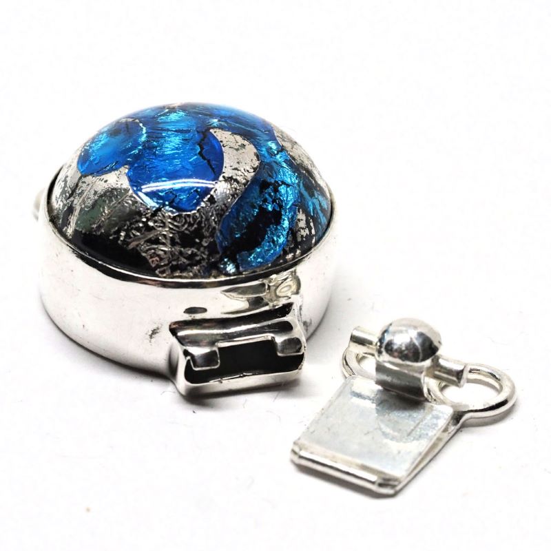 Aquamarine foil clasp