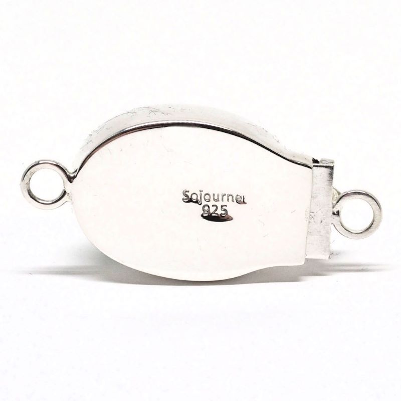 Emerald silver foil clasp