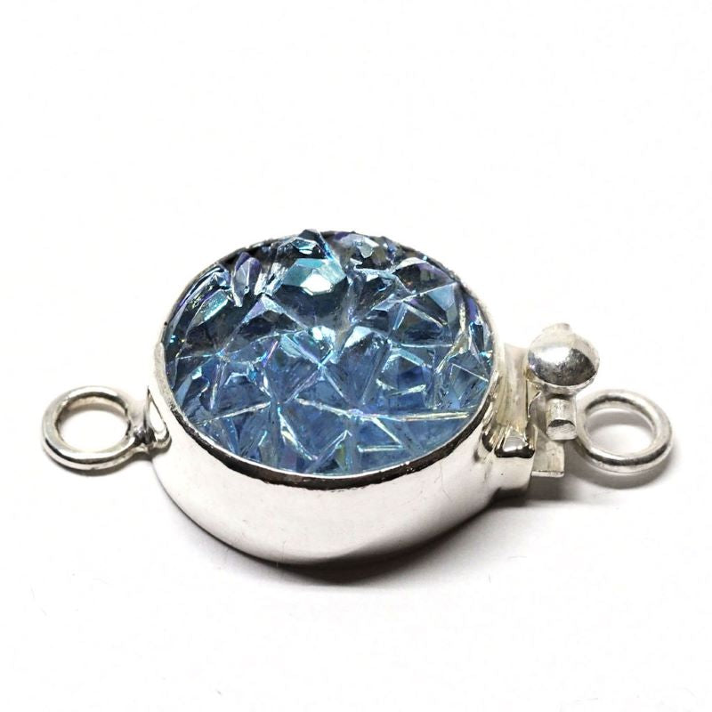 Sapphire clasp
