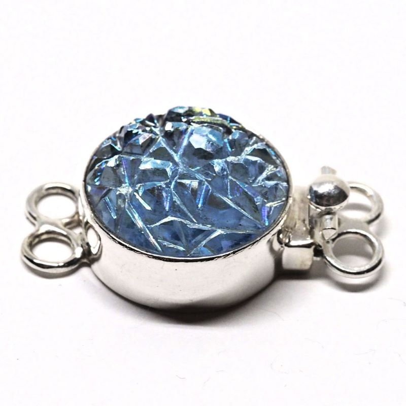 Sapphire clasp