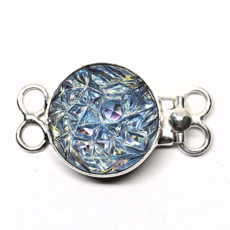 Sapphire clasp