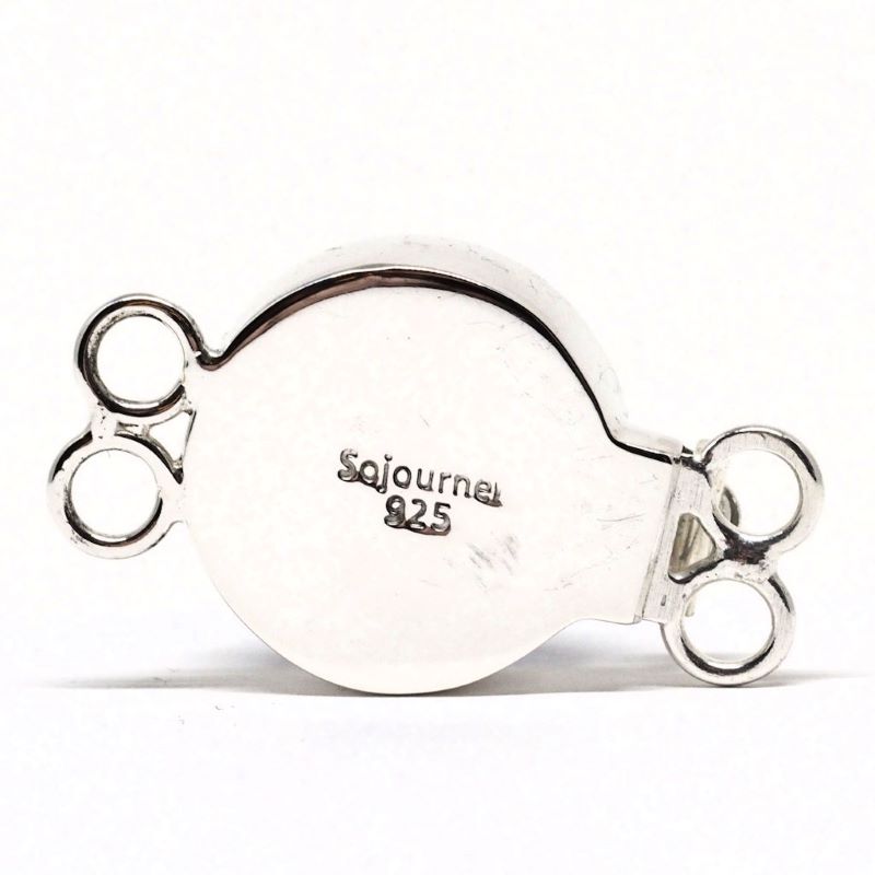 Sapphire clasp