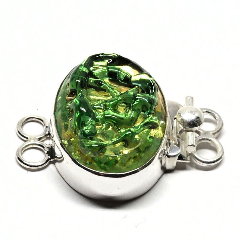 Green tendril bracelet clasp