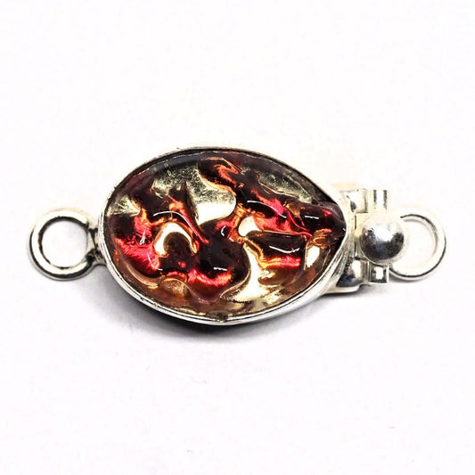Red wine clasp