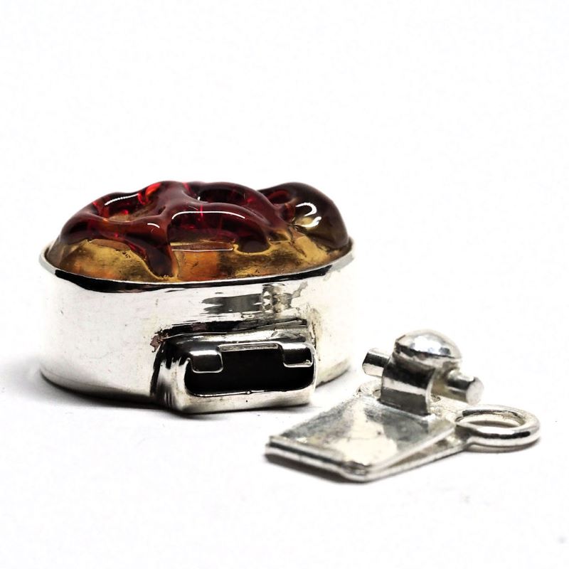 Red wine bracelet clasp