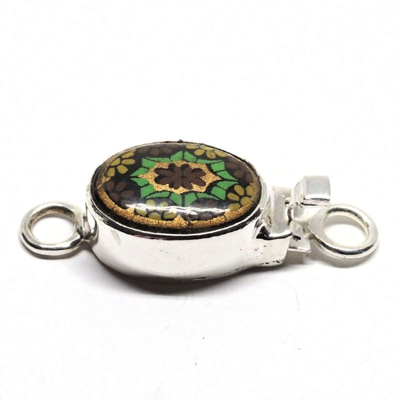 Faux mosaic clasp
