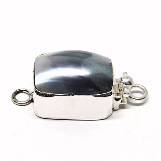 Rectangular gray pearl clasp