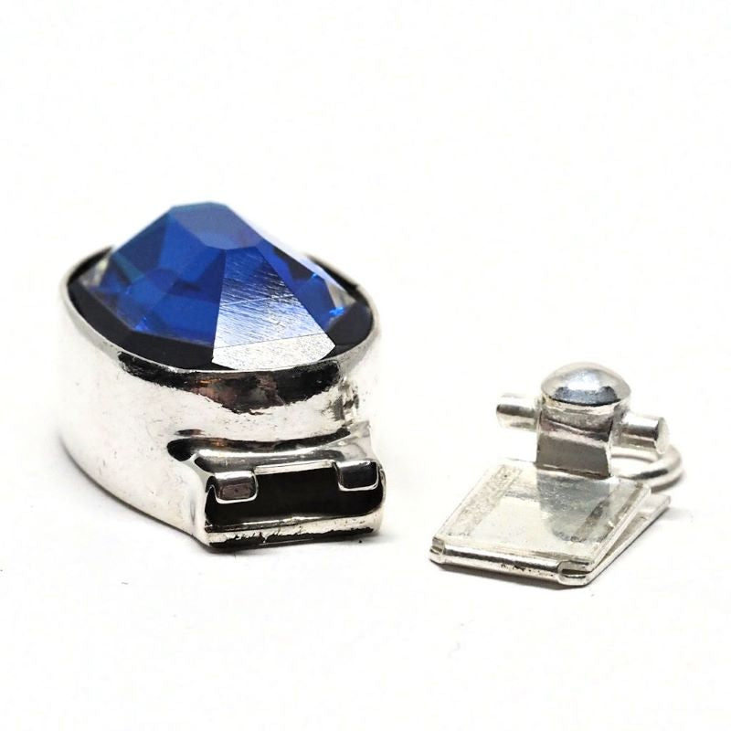 Aqua mirror clasp