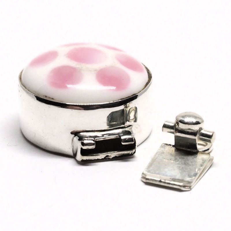 Pink polka dot clasp