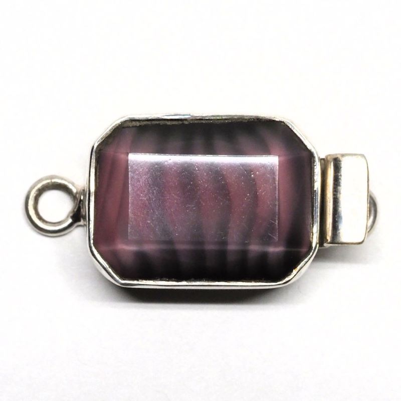 Dusty rose clasp