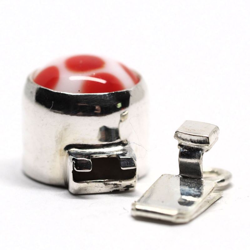 Small red polka dot clasp
